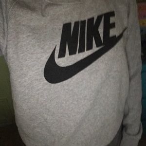 Women's Nike No-hooded Sweatshirt